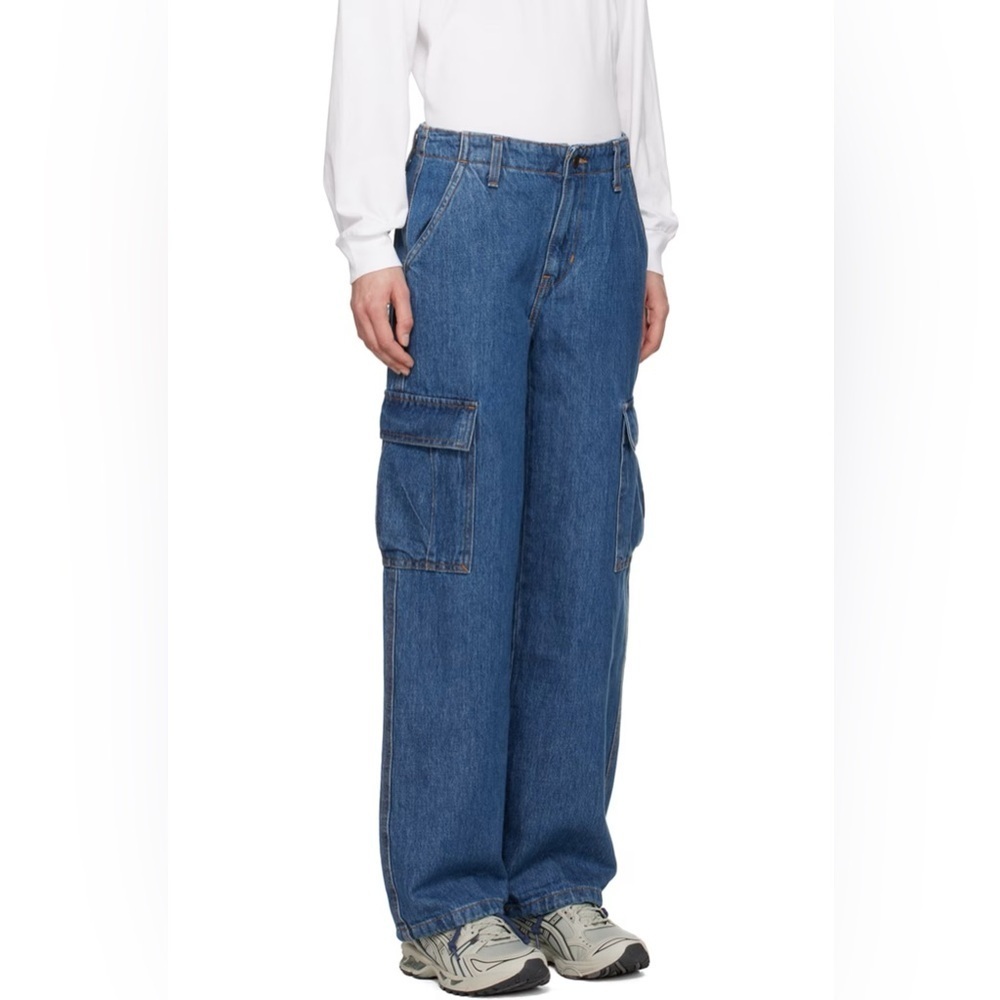 NWT - Levi's Women's '94 Baggy Cargo Jeans - Size 26 X 32 - Picture 6 of 8
